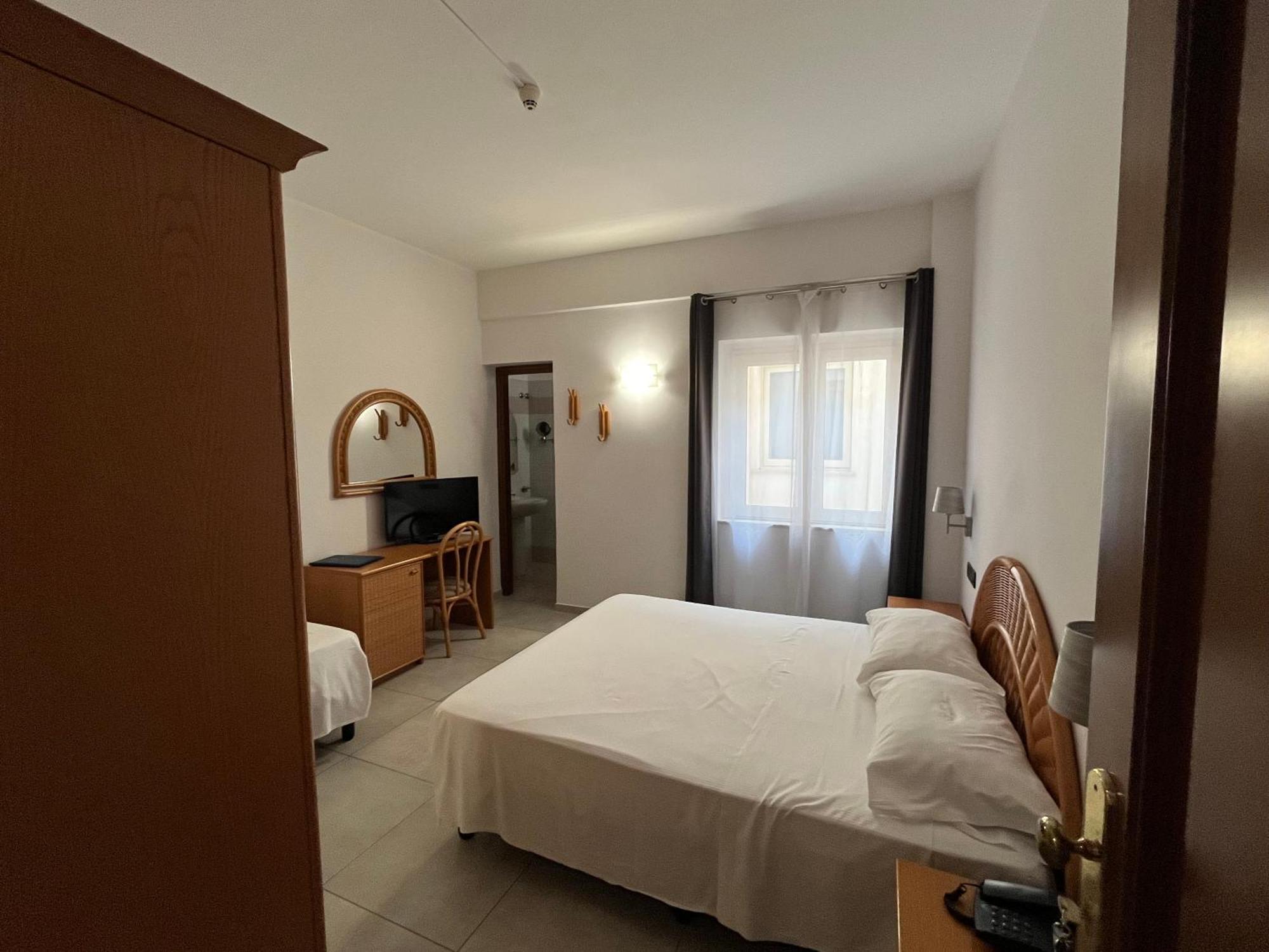 Hotel Corallo Таормина Экстерьер фото